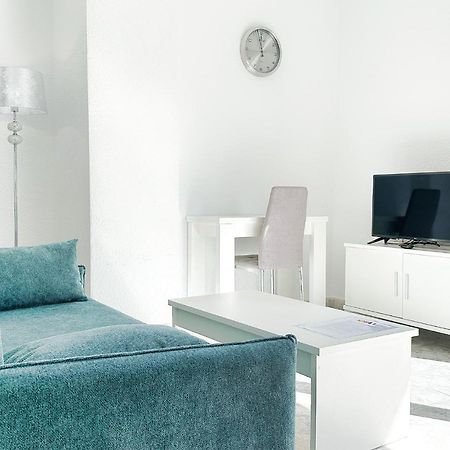 Skol 131 - Studio At Skol Building In Marbella Centre With Sea Views. Luaran gambar